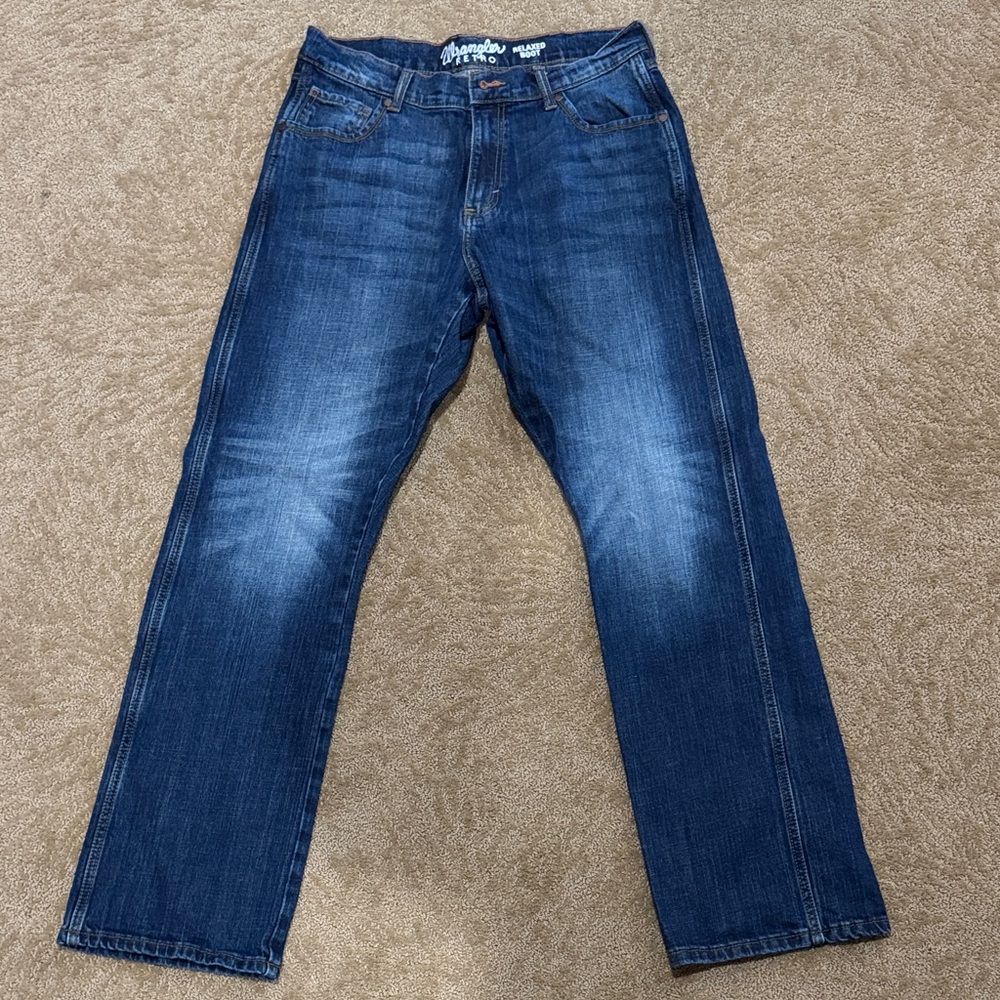 Men’s Wrangler Retro Relaxed Bootcut Fit Dark Blue Denim Jeans - Size 32x32